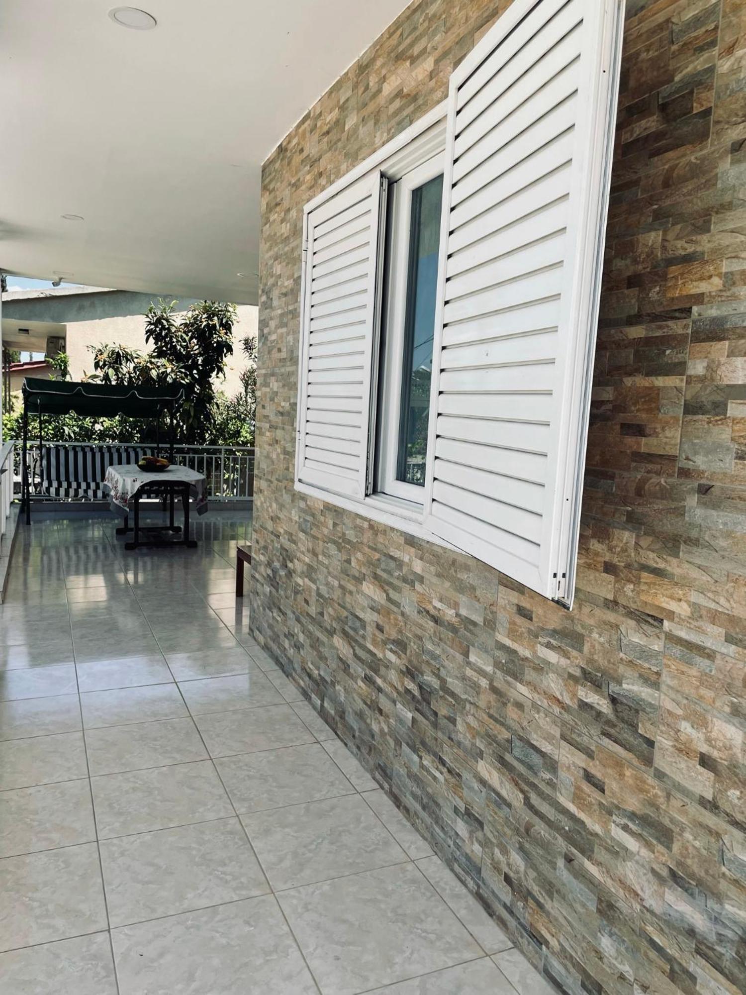 Apartment Your Seaside Escape In Oropos Skala Oropou